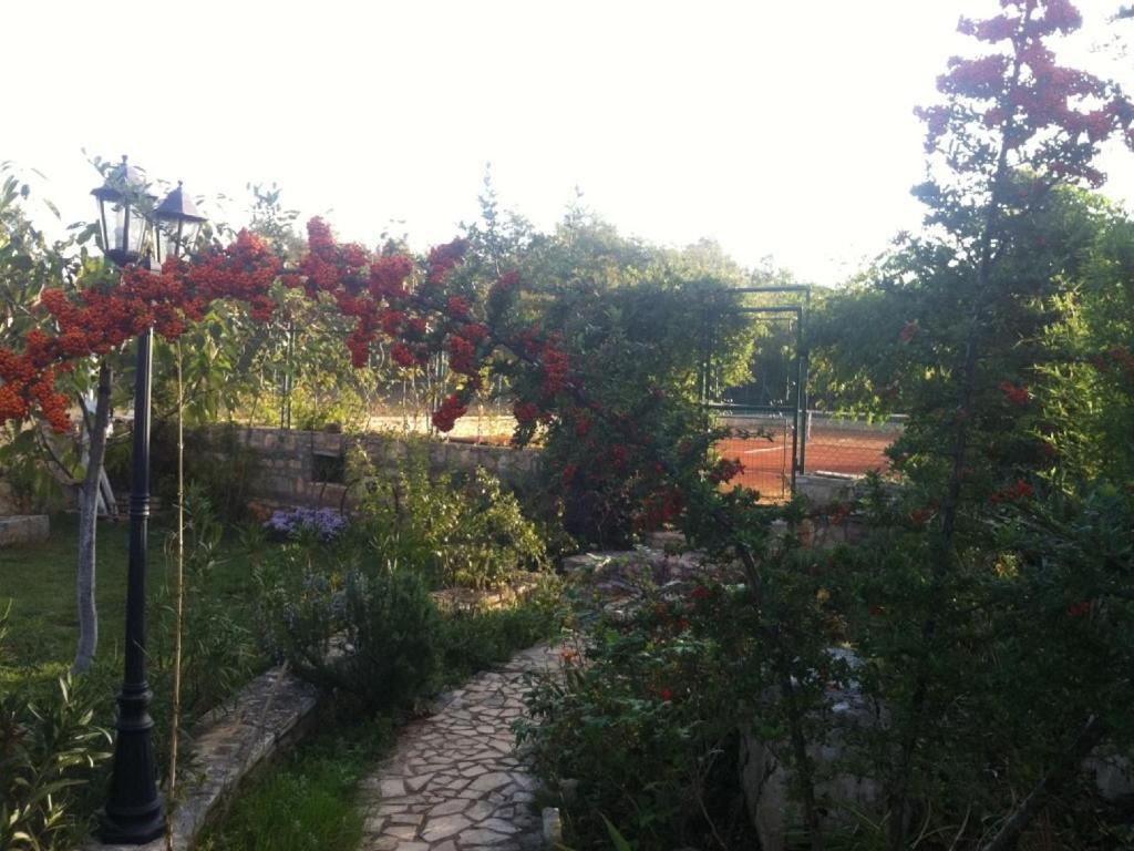 Villa In Funtana With Private Tenniscourt Екстер'єр фото